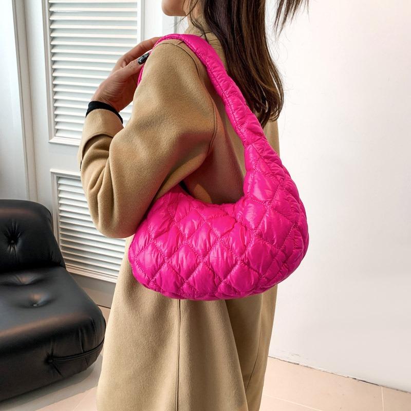 Fashion diamond shoulder bag women's winter new casual solid color messenger bag simple personalized dumpling bag women