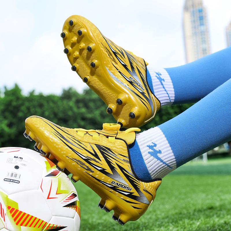28-39 School Children's Football Shoes with Rotating Buckle and Spikes Soccer Shoes for Boys