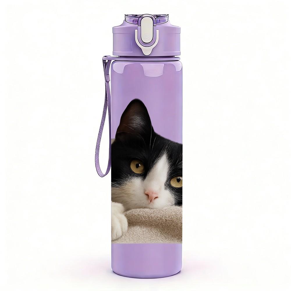 1PC Black White Cat Lying Down 750ml Color Plastic Sports Water Bottle Leakproof Flip Straw Lid Suitable for Sports Office Home Use