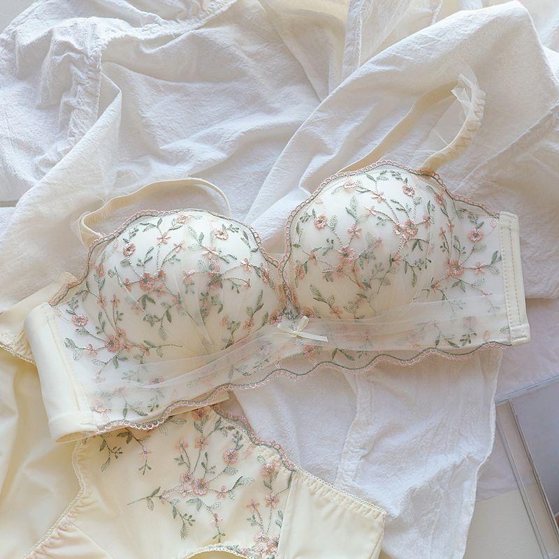 Black Push Up Bras For Women Wireless Floral Underwear Sexy Lace Lady Bras Girls Inner Tops Bras