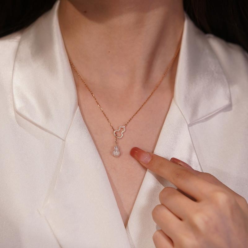 Fashionable Zircon Micro-Set Gourd Pendant Necklace Elegant And Versatile Light Luxury Jewelry