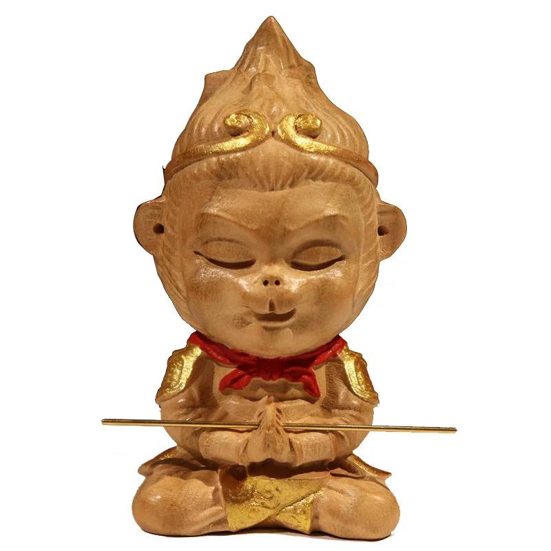 Rzeźba z drewna brzoskwiniowego Model Sun Wukong Kreatywna Podróż na Zachód Król Małp Kreskówkowa Figurka Ręcznie Rzeźbione Rzemiosło Hurt