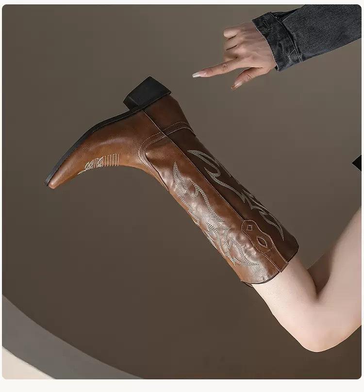 

Cowhide version~ Leather western cowboy boots women s embroidered knight boots Chelsea Martin boots medium tube Maillard boots 40