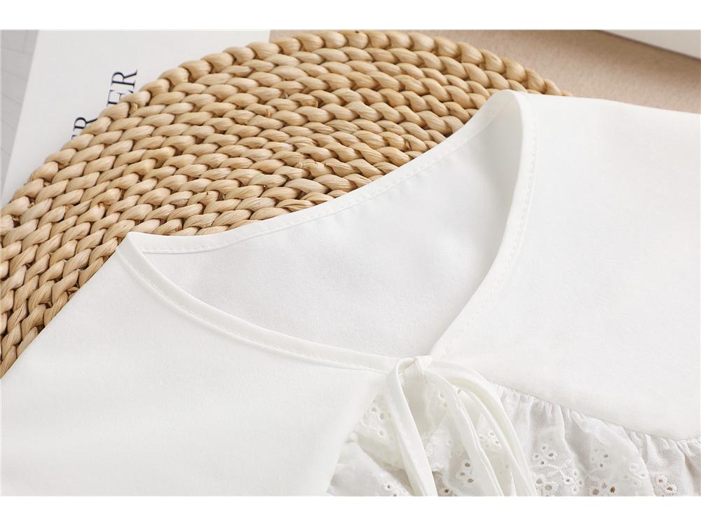 Dames Capelet met Kantversiering: Zomerwit Zonnebescherming met Strikkraag