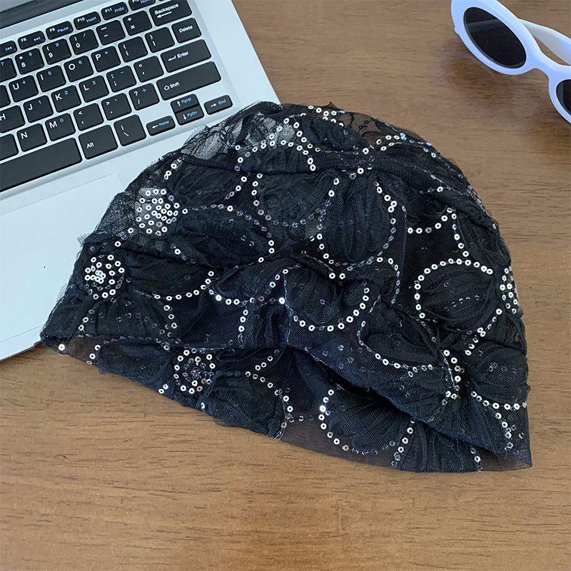 

Женская тонкая кружевная повязка на голову с пайетками и цветочным узором в корейском стиле, летняя, легкая, милая, универсальная, для большого обхвата головы, шапка-бини с отворотом One Size чёрный