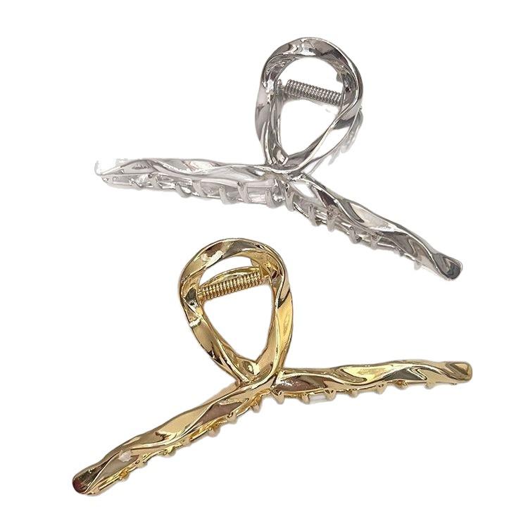 Elegant Large Metal Claw Clip for Women - High-End Shark Hair Clip Accessory
