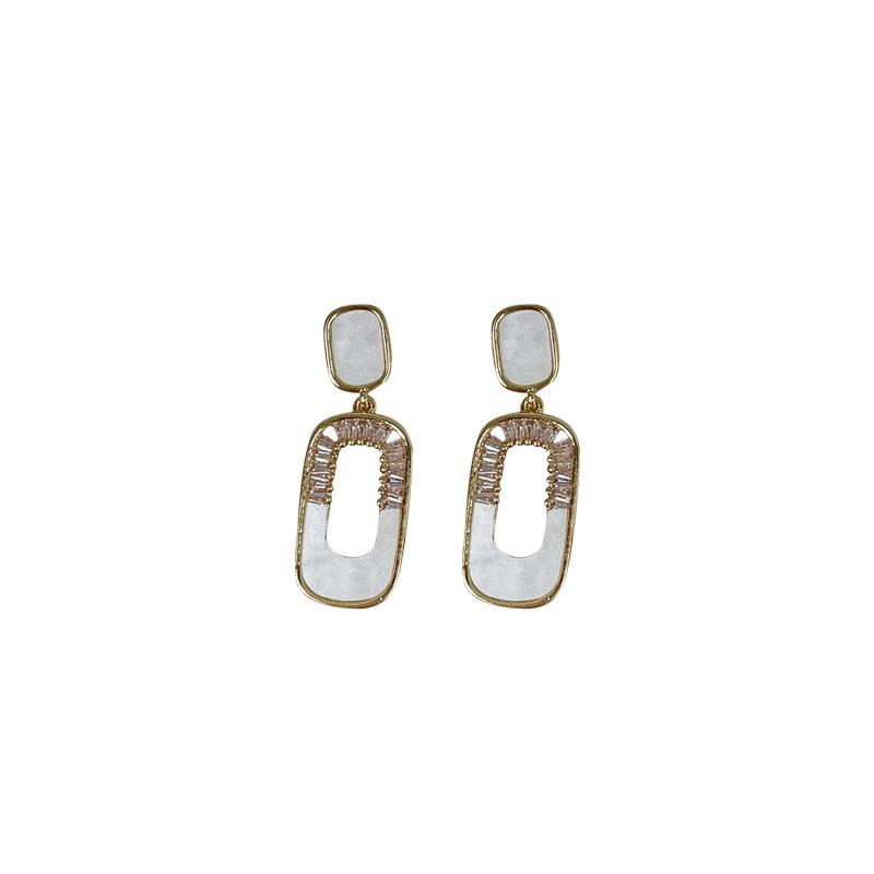 Elegant Korean Geometric Zircon & Mother-of-Pearl Stud Earrings: Light Luxury & Versatile Fashion for Women