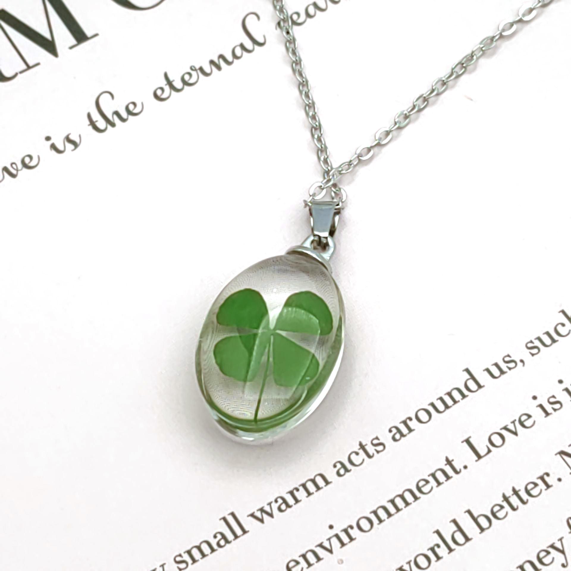 Lucky Four-Leaf Clover Necklace - Trendy Dried Flower Pendant on Versatile Chain Handmade