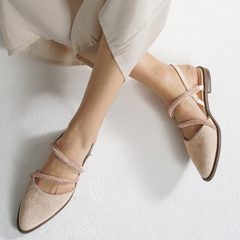 

Модные женские бежевые замшевые женские туфли на плоской подошве с камнем