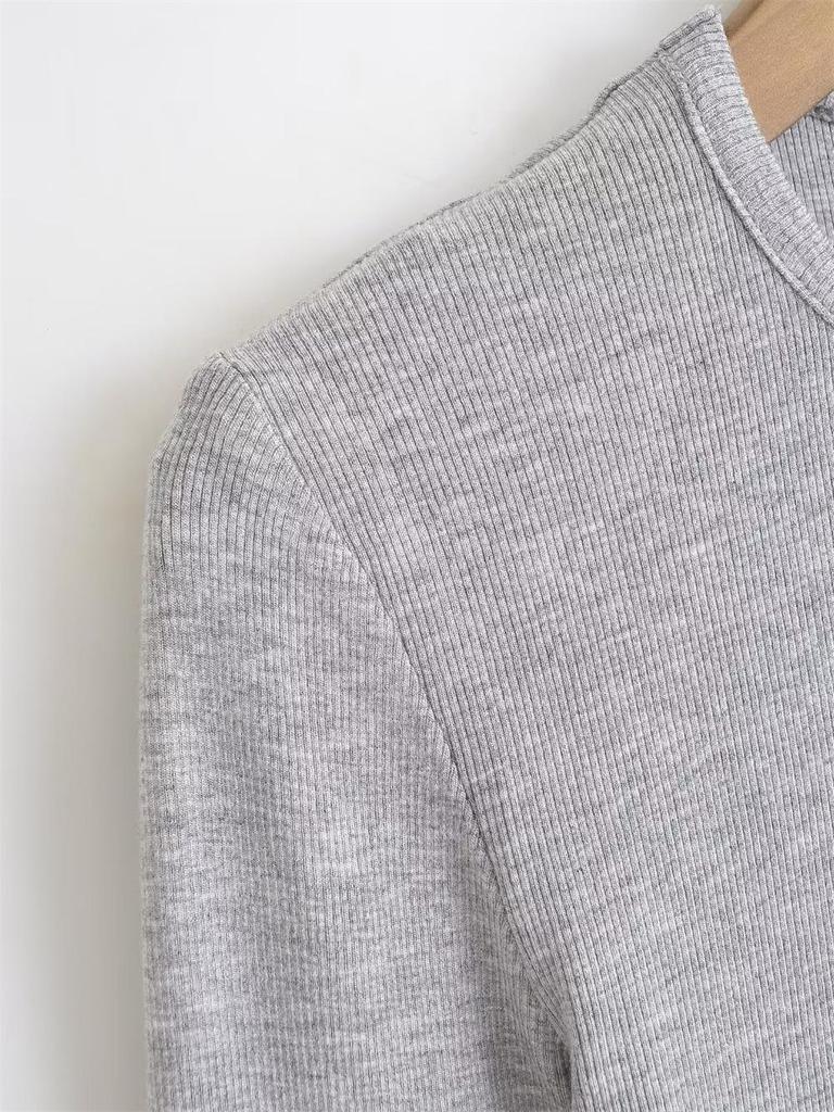 Trendy Women's Ribbed Long Sleeve Round Neck T-shirt - Slim Fit Autumn/Winter Base Layer in Solid Color.