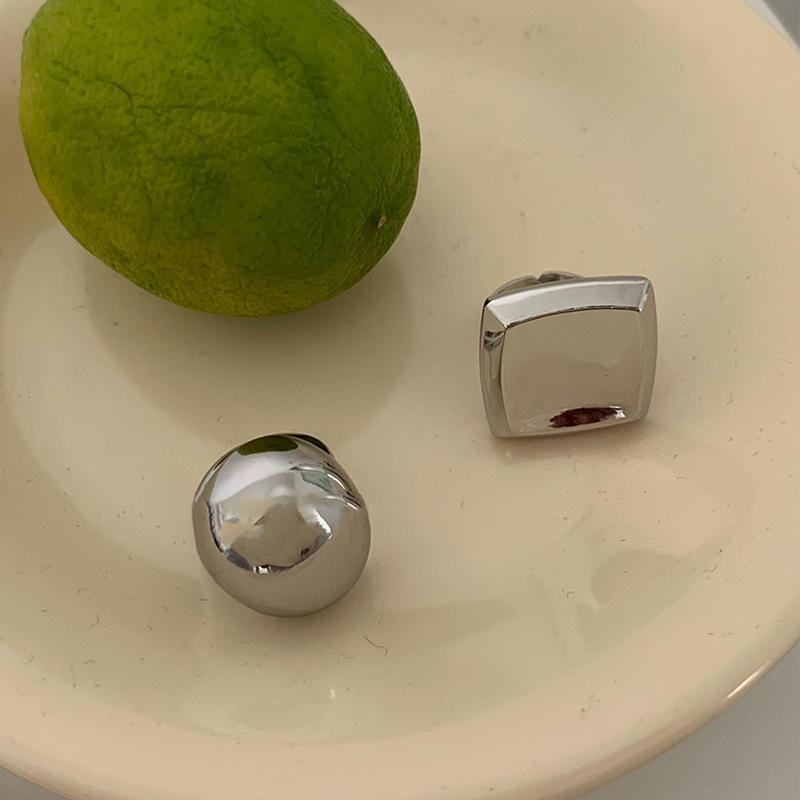 Personality Exaggerated Smooth Geometric Square Metal Ring Women'S Niche Unique Exquisite Fashion Versatile Ring Ring