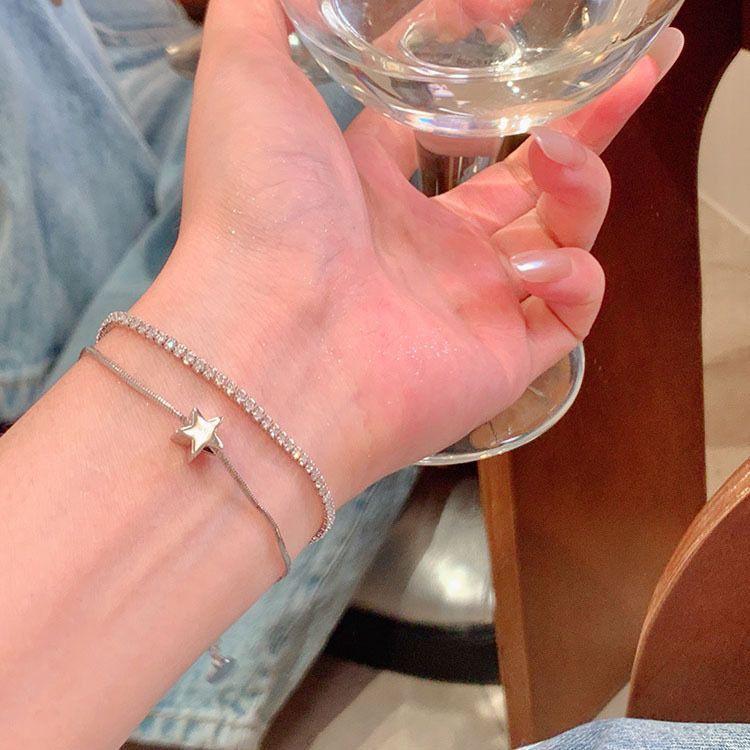 

Cold wind advanced sense double-layer star fringed bracelet women s light luxury niche exquisite girlfriend hand jewelry