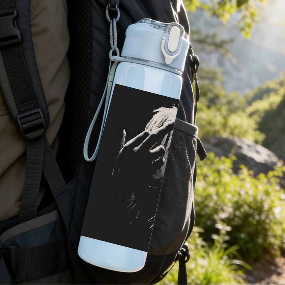 PC Dark Band Black White Portrait Print 750ml colorful plastic sports water bottle leakproof pop up lid with straw for outdoor work home use