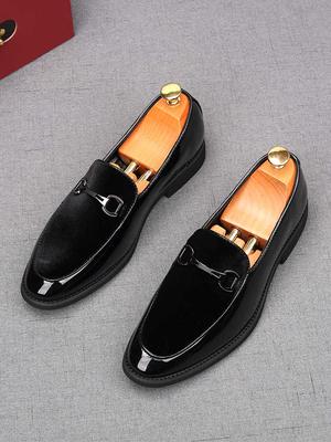 Fashion New Men's Suede Leather Loafers Pointed Black Comfort Business Flats Shoes Male Designer Homecoming Wedding Dress Footwear