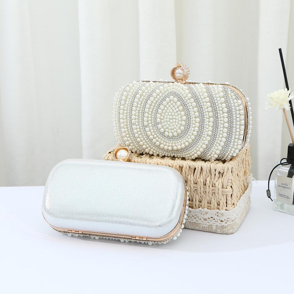Women's Pearl Clutch: Sweet Ladylike Handbag with Teardrop Pearl Chain for Parties and Evenings