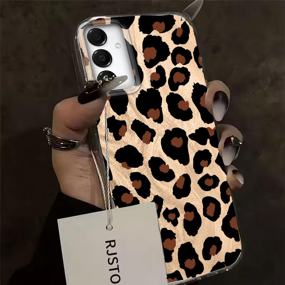Vintage Black Leopard Women Phone Case for Samsung Galaxy A55 A07 A17 A56 A36 A26 A16 A53 A06 A14 A24 A34 A54 A15 A12 A22 Cover