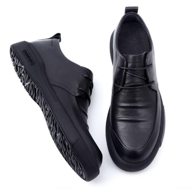 Black Thick Sole Soft Leather Shoes for Men High Quality Fashion Low Price Designer Footwear Offer Retro New In Man Casual Shoe
