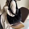 New Autumn Winter Fluffy Women's Tote Bag Soft Plush Material Street Fashion Style