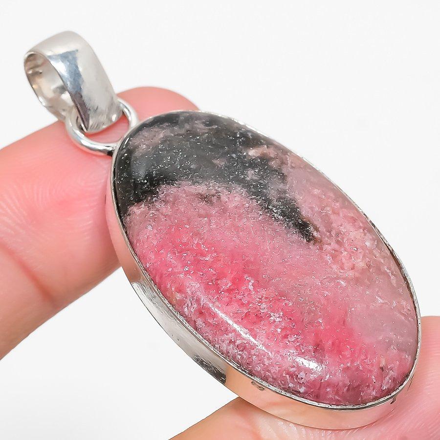 

Этническая ювелирная подвеска ручной работы с родонитом 2,17 дюйма VR-26