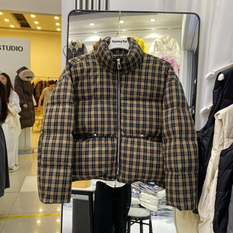Damen Karierte Kurze Daunenjacke mit Stehkragen