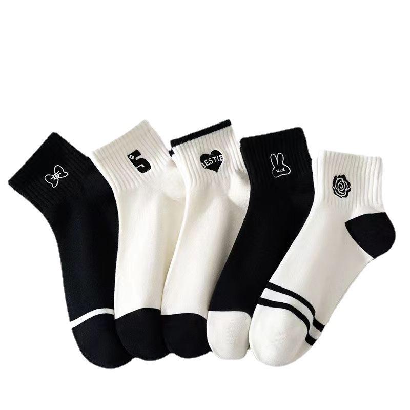 Women's Summer Thin College Sports Breathable Sweat Absorbing Short Tube Cotton Socks