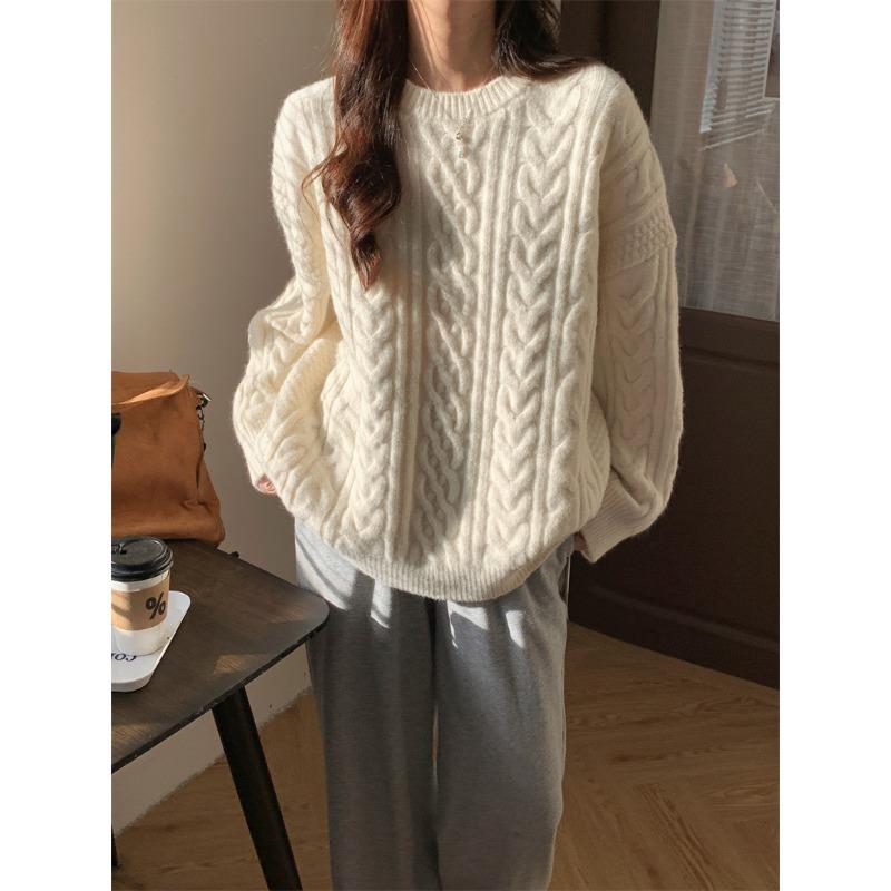Gentle wind soft waxy versatile milk white round neck twist loose pullover sweater lazy wind outer wear thickened women