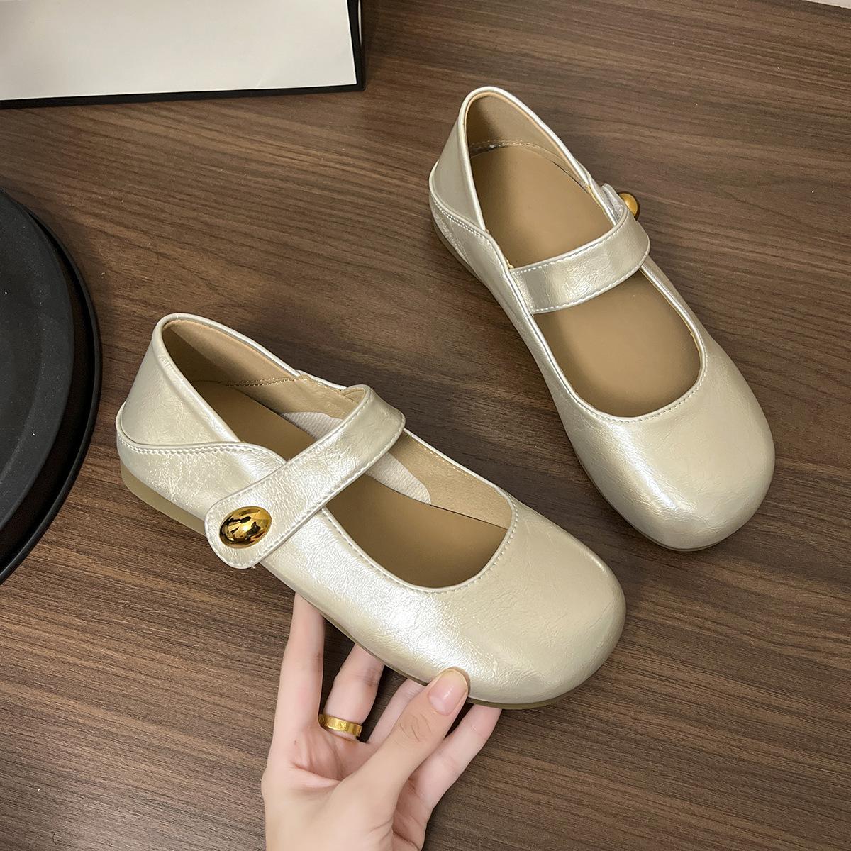

Женские туфли на плоской подошве, новые модели лета 2025 года, под юбки, туфли Doudou на мягкой подошве, французские туфли Мэри Джейн, серебристые маленькие кожаные с 40 шампанского