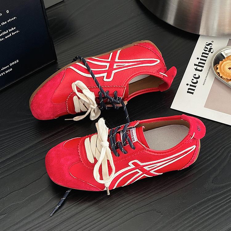 

Женская кожаная обувь на скрытой платформе, весенняя, на плоской подошве, с мягкой подошвой, универсальная, конфетного цвета, повседневная, спортивная обувь для скейтборда, женская 40