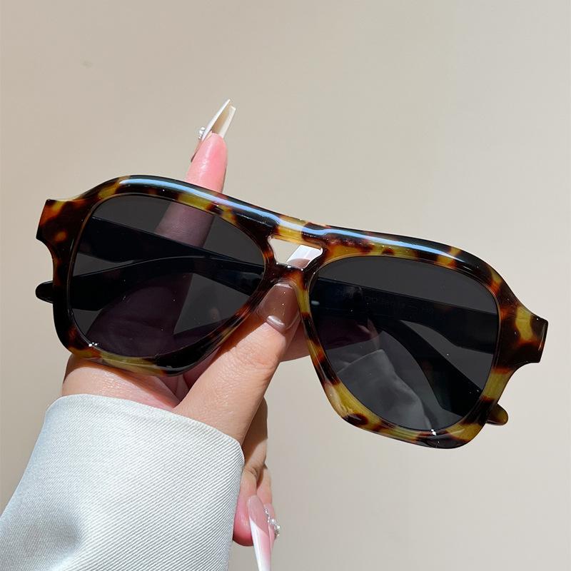 

Retro Double Bridge Sunglasses For Men Women Vintage Large Frame Sun Glasses Pilot Style Hip Hop Shades Luxury Brand Eyewear