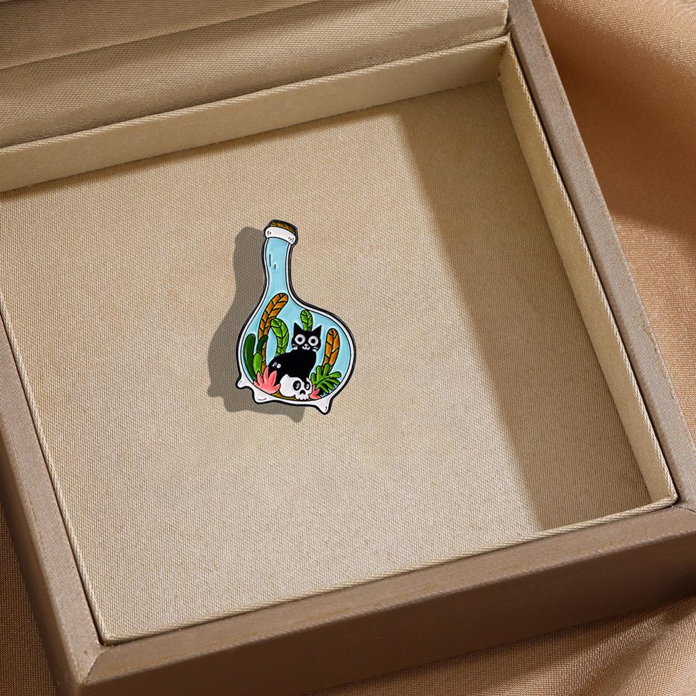 Green Plant Cat Brooch in Bottle Universal Cartoon Flower Kitten Metal Badge Cute Versatile Clothes Bag Scarf Accessory Brooch фиолетовый