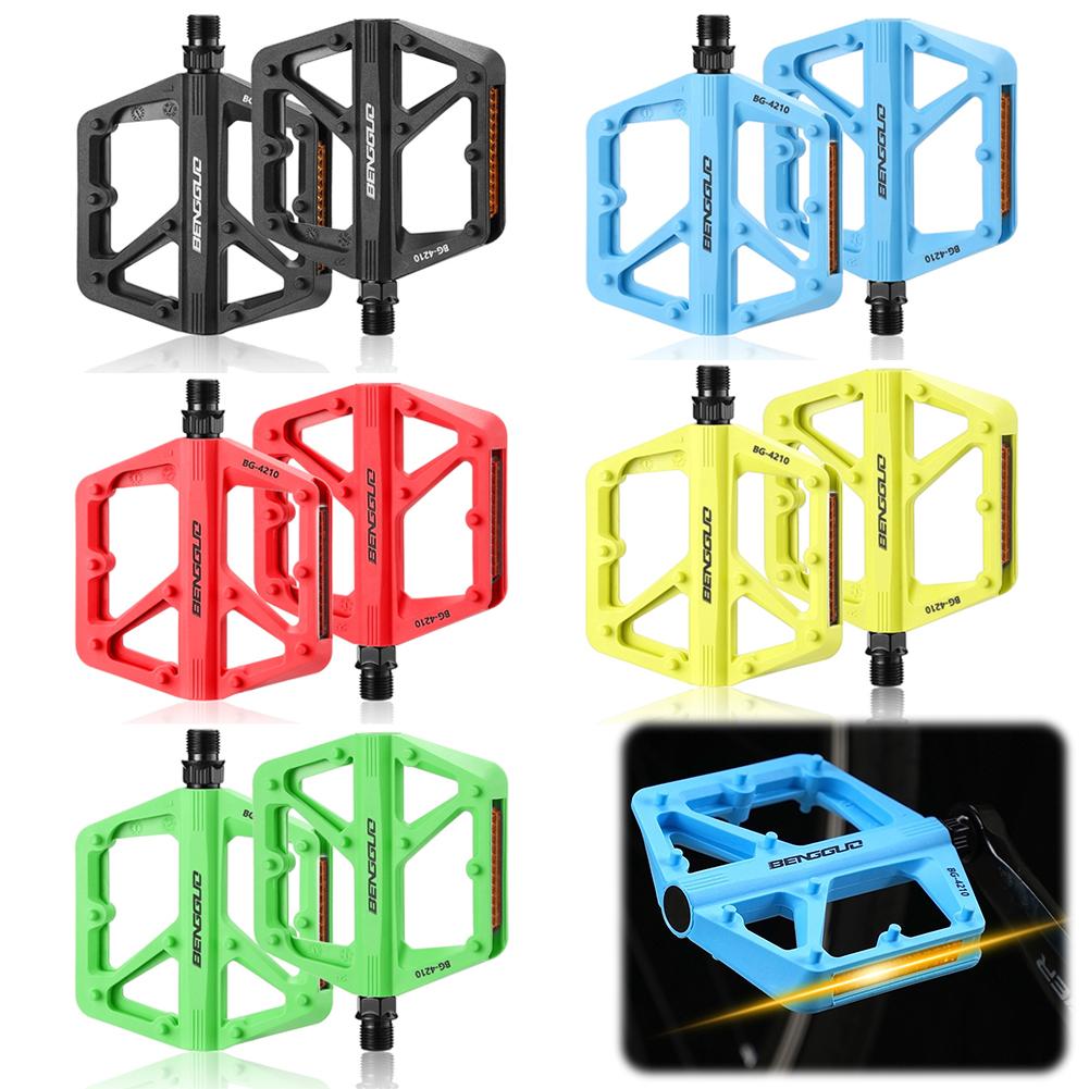 Double DU Bearing Ultralight Bike Pedals with Reflector Mountain Road Bike Flat Pedals Bicycle Platform Pedals Bike Accessories