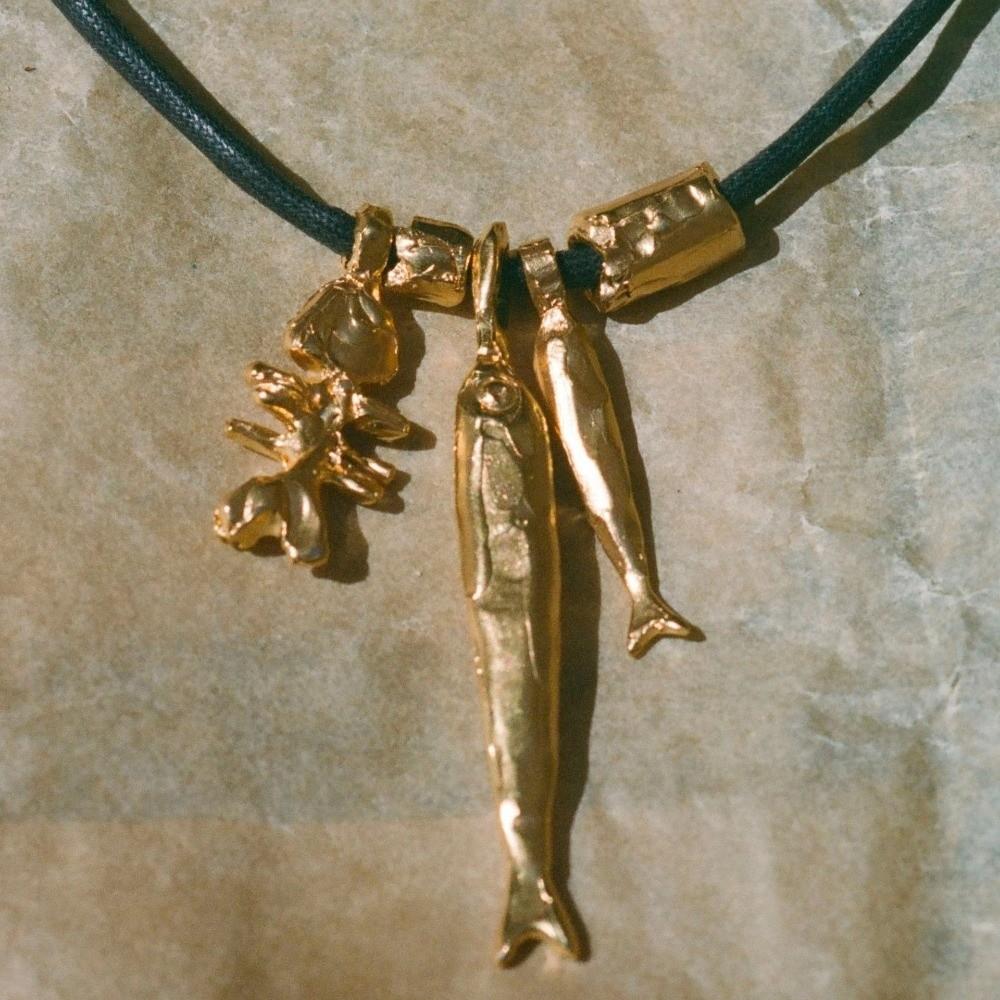 Adjustable Bone Pendant Choker Vintage Sweater Chain Versatile Fish Pendant Necklace  Casual Wear