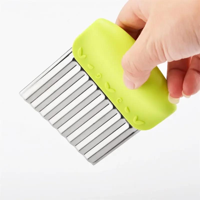 Stainless Steel Potato Slicer, Vegetable Chopper, Veggie Slicer, Durable Kitchen Gadgets Cutter, Wavy French Fries Cutter