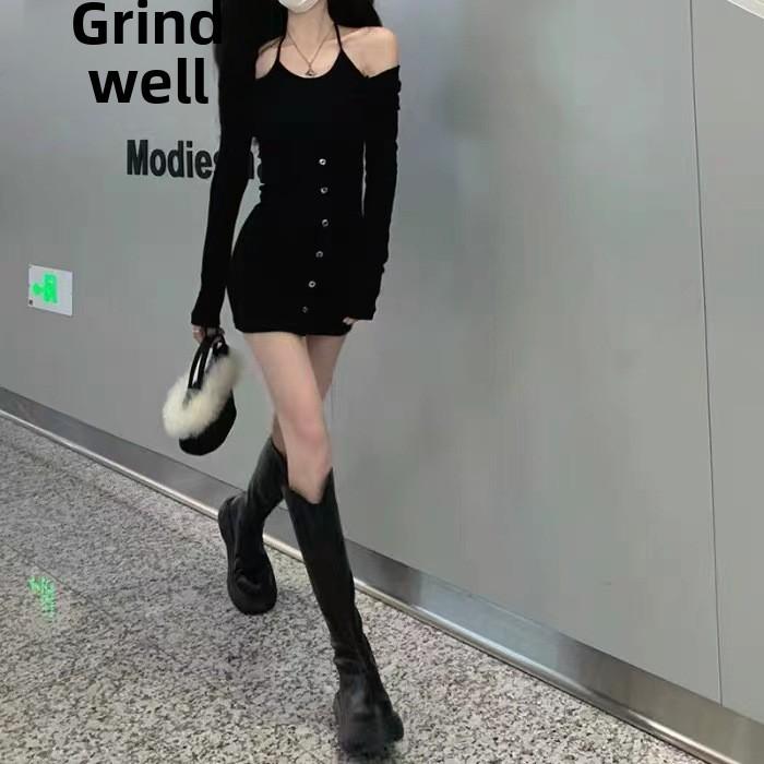 

Черное платье-двойка с подтяжками - стройнящая осень 2025 Small