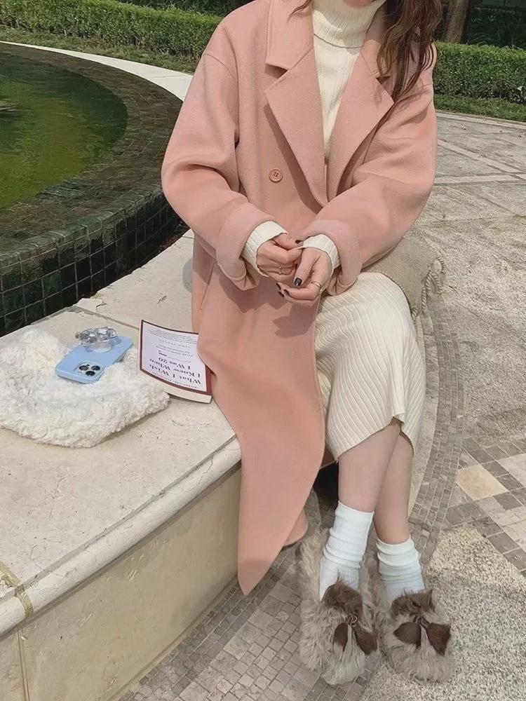 Mittellanger Wollmantel für Damen im Herbst/Winter 2023, Hepburn-Stil, lockere Passform, koreanische Mode.