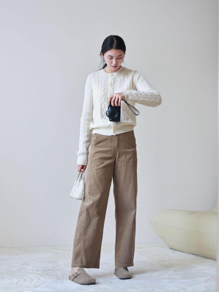 Nordic Retro High-Waist Corduroy Scimitar Pants - 100% Cotton, Canelé Style, Straight Leg, Long.