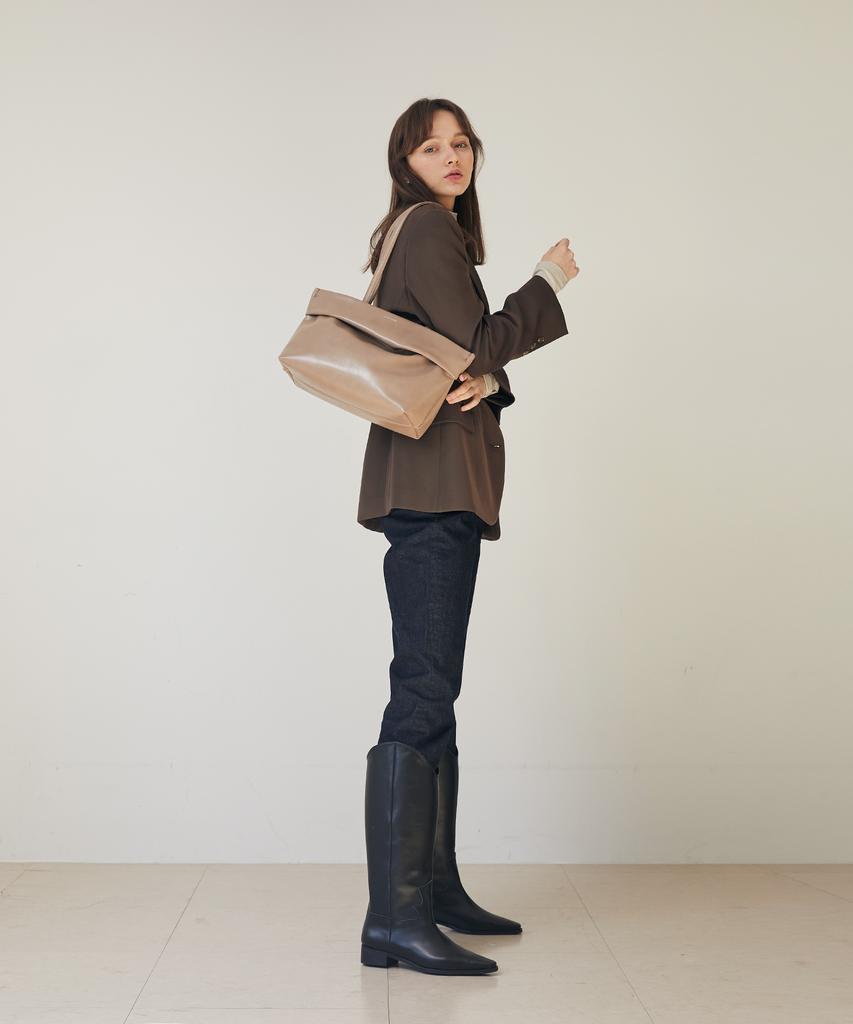 Lovecharm [Leah Shoulder Bag_Beige] Leah Shoulder Bag_Beige