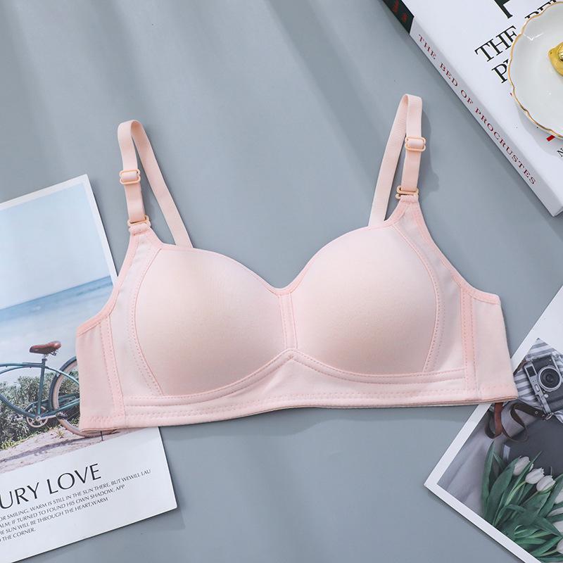 Comfortable Wire-Free Push-Up Bra for Teen Girls: Seamless Design for Developing Breasts