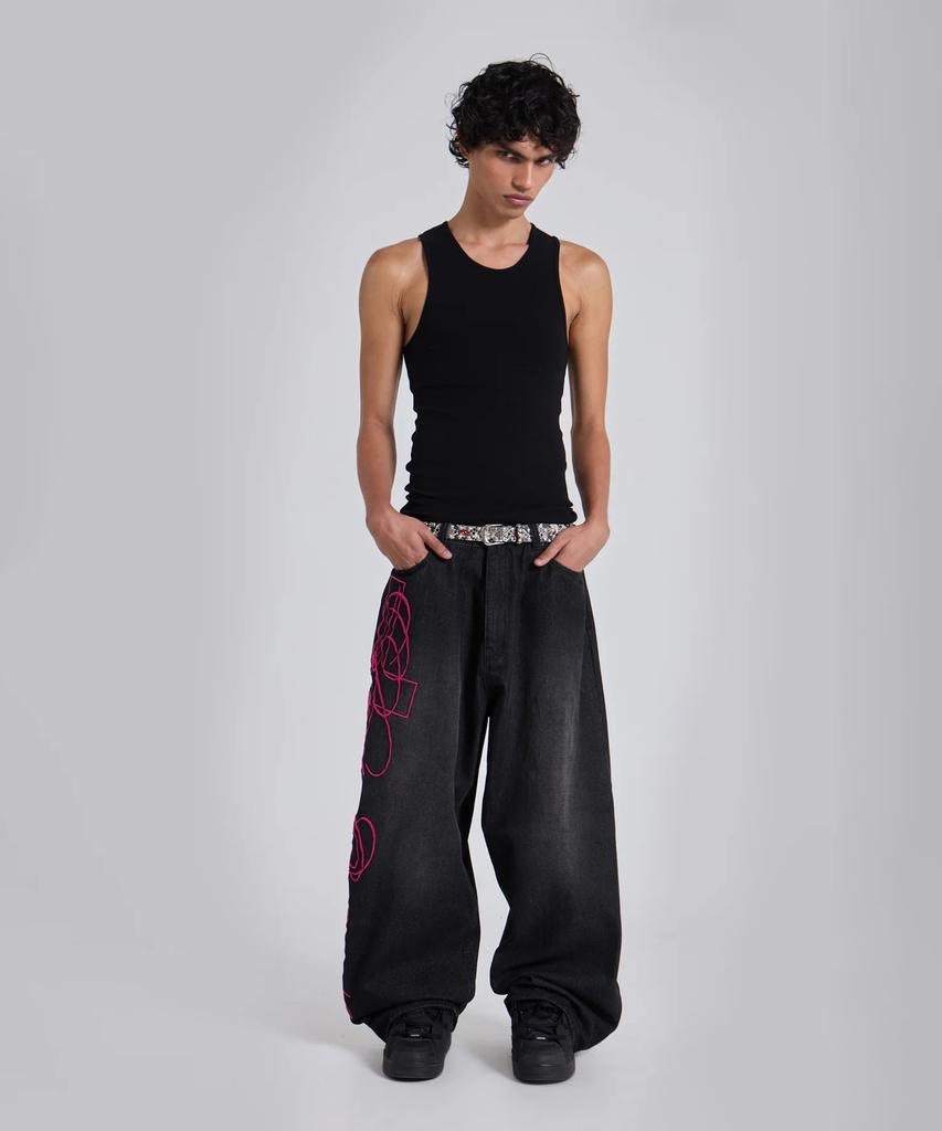 Jeidideuleondeon (M) Cross Script Embroidered Jean Black