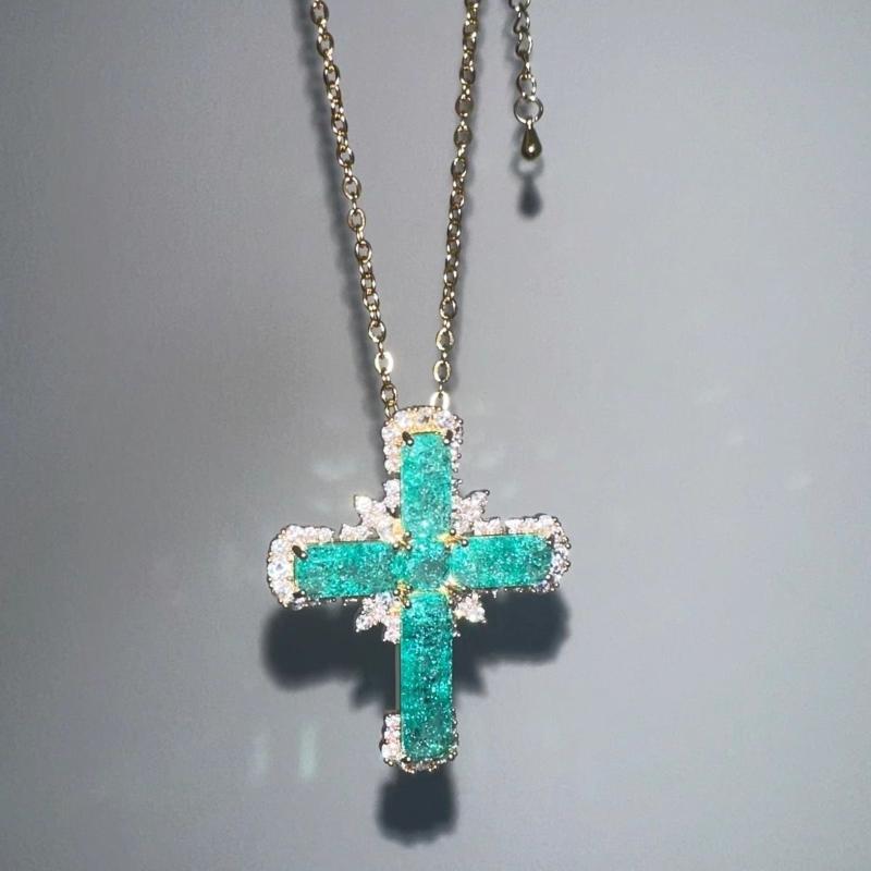 Fashionable Unique Design Zircon Cross Necklace For Women Elegant Exquisite Clavicle Chain Jewelry Birthday Party Gift