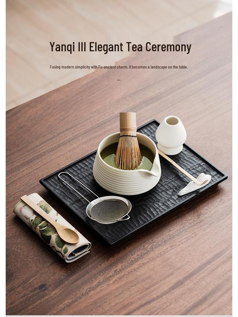 Ręcznie robiona duża japońska ceramiczna miseczka do matchy i zestaw trzepaczki