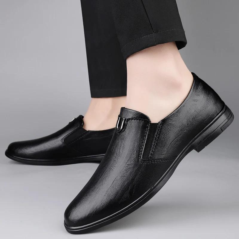 Fashion 2025 New Casual Leather Business Loafers for Men Round Toe Formal Office Wedding Dress Shoes Handmade Slip-On Flat Walking Shoes