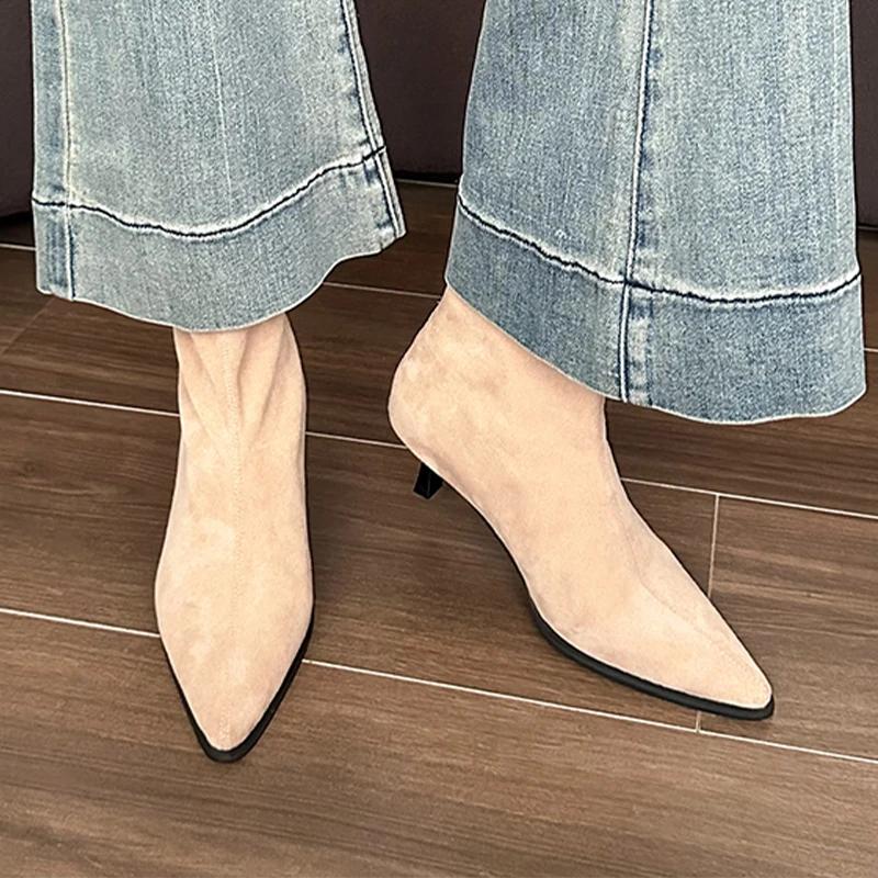 

Ботильоны на высоком каблуке женские с острым носком челси замшевые зимние туфли плюшевые теплые зимние женские 2024 трендовые сексуальные туфли на шпильке Botas Mujer 40 бежевый