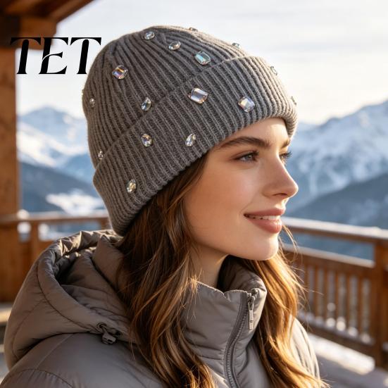 Punk Style Hat with Rhinestones Bling Rhinestone Knitted Hat, Street Knit Winter Fashionable Autumn Headwear Warm Skull Cap for Women Fashion