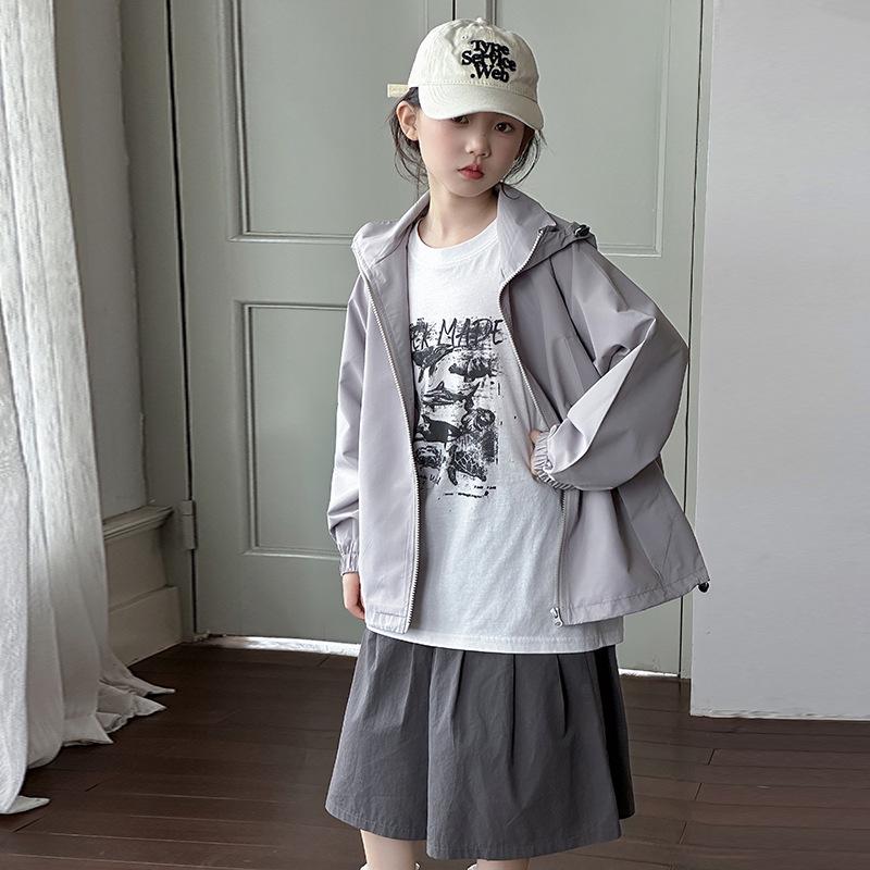 Girls' Sporty Hooded Windbreaker - Embroidered, Big Kids' Jacket for Autumn & Spring