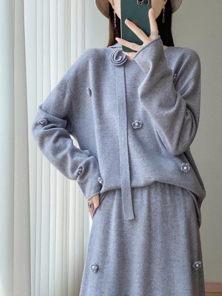 Autumn/Winter Pure Wool Fashion Set with 3D Floral Design Skirt