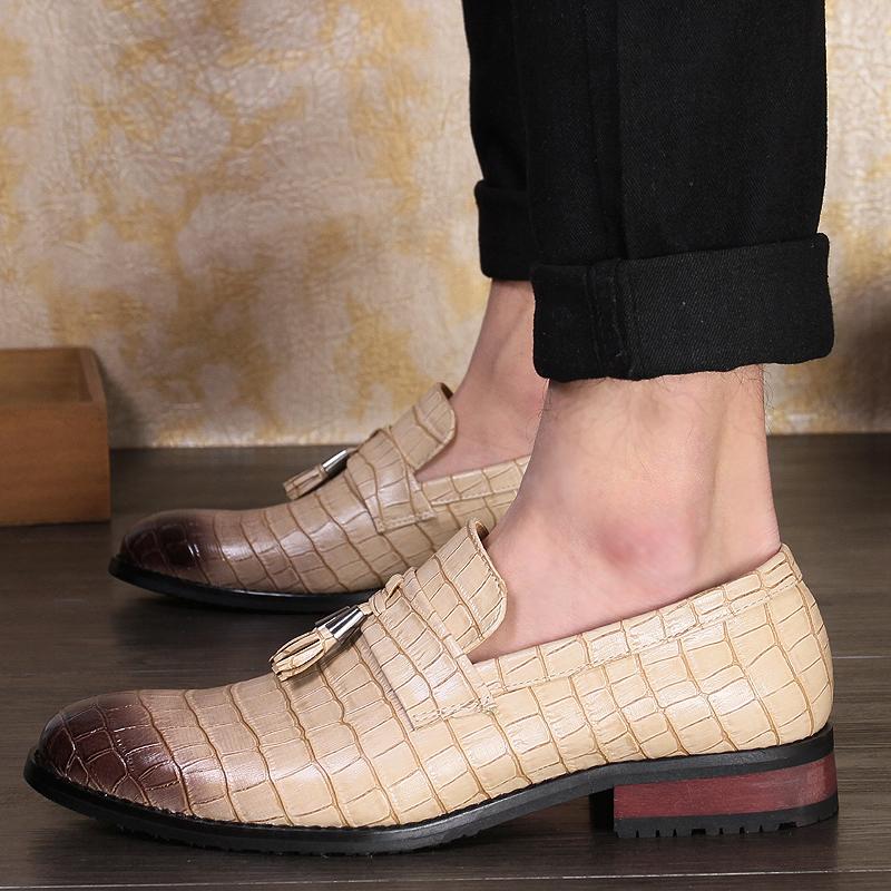 Moda Męskie Buty Moda Oddychające Skórzane Buty Casual Oddychające Gruba Podeszwa Mokasyny Z Frędzlami Mokasyny Buty na Wesele