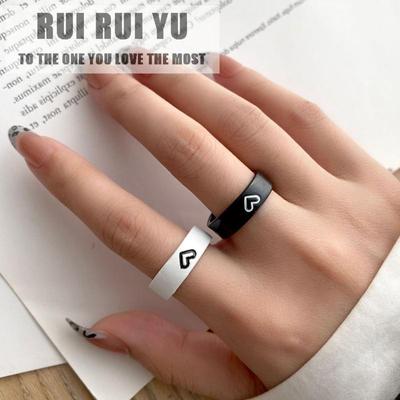 RUI RUI YU 2PCS Men Women Ring Simple Fashion Black White Pair Ring Combination Love Heart Couple Ring for