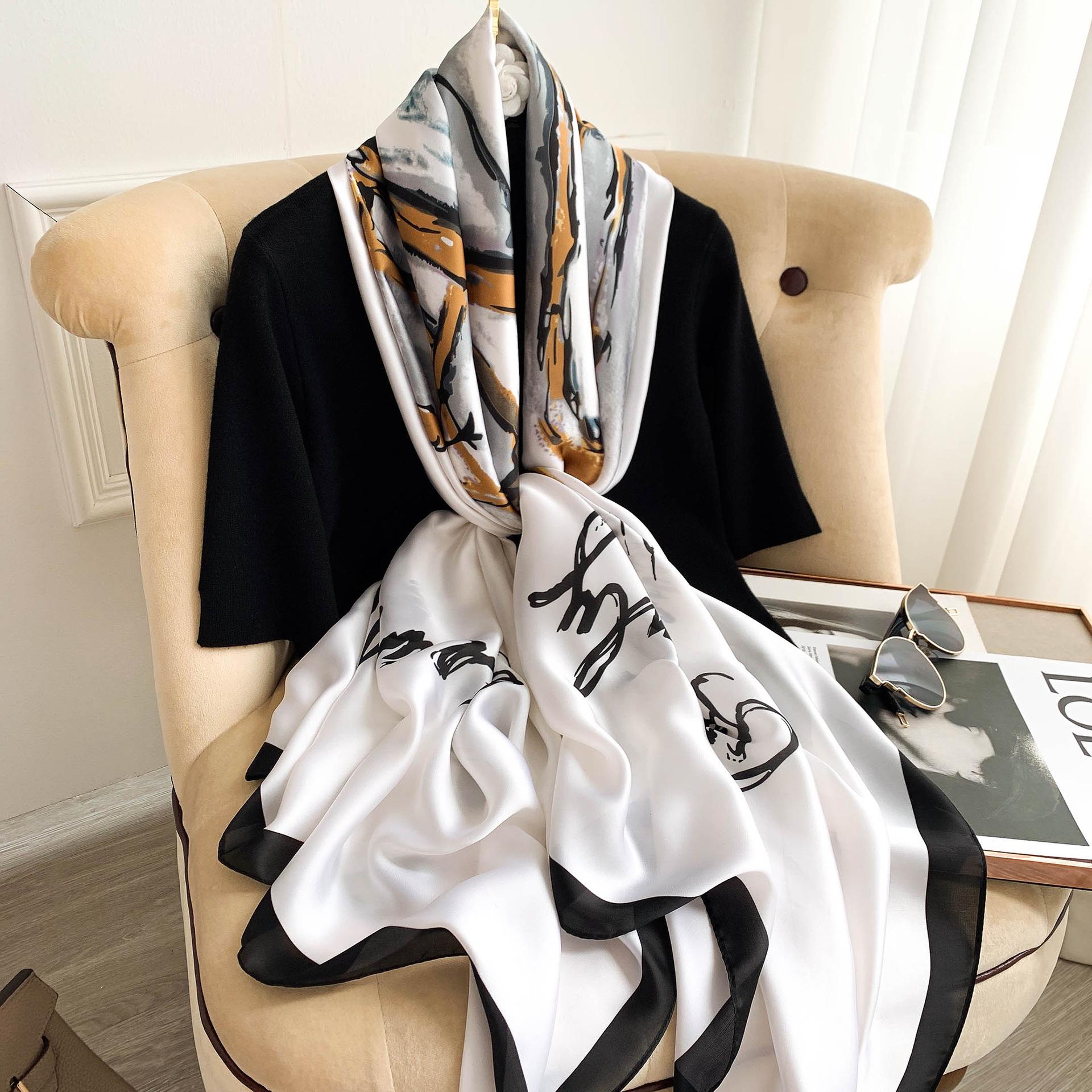 

Luxury Sunscreen Neckerchief Popular Satin Silk New Beach Towel Lady Leopard Print Scarves Fashion 180X90CM Shawls muffler 180X90CM