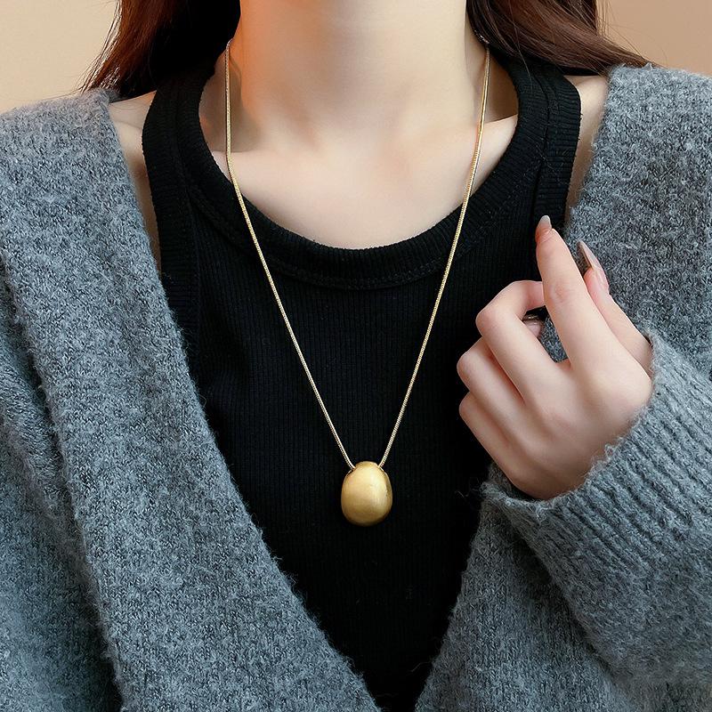 Y2K Starfish Flower Necklace: Cool, Sweet Style for Women’s Fashion